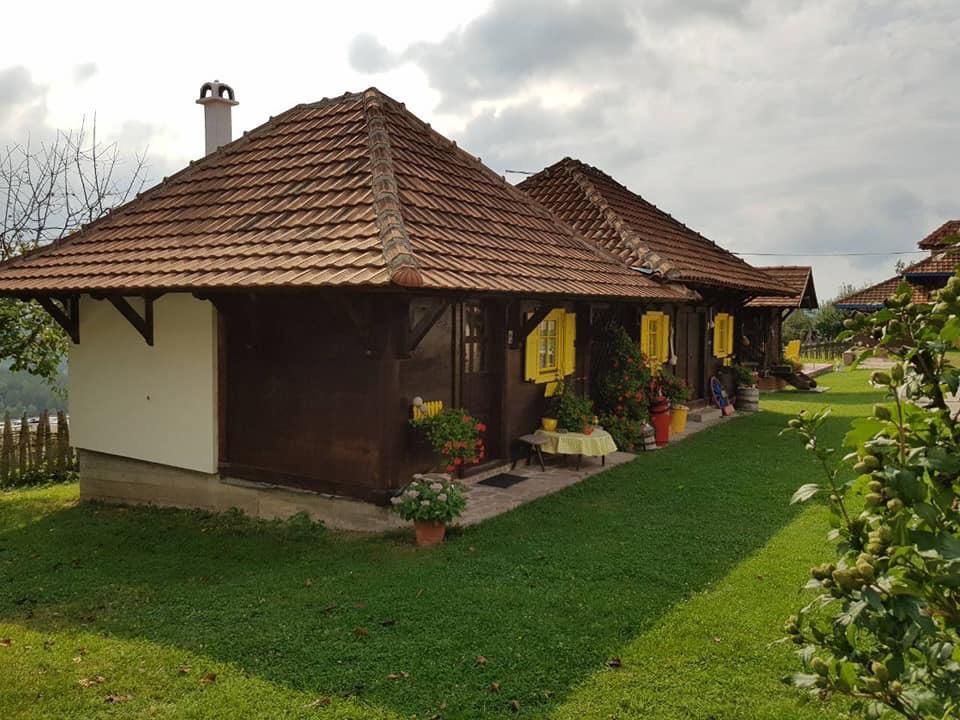 Etno Selo Rajski Konaci Leusici Luaran gambar